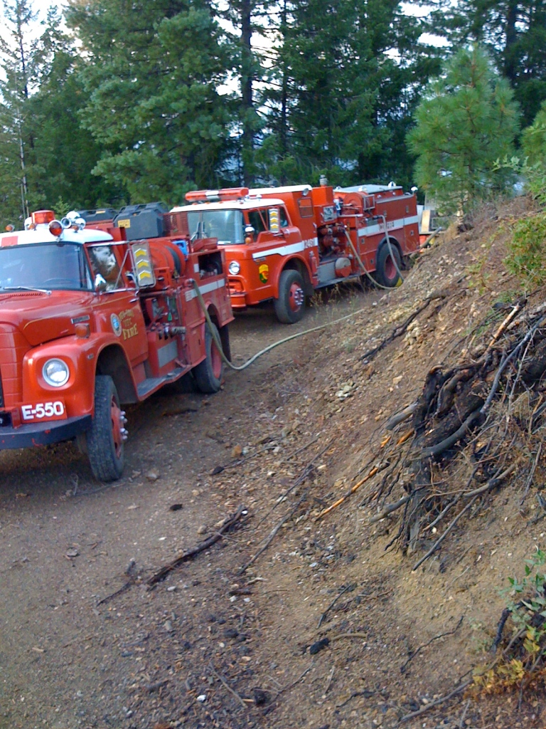 loading Gallery/Action/Lightning Fires, 2009/fullsize/IMG_2878.JPG... or select a thumbnail